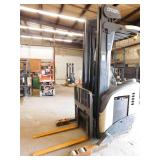 2000 Crown RR5020-35 Electric Stand Up Reach Forklift 2000 Crown RR5020-35 Electric Stand Up Reach Forklift