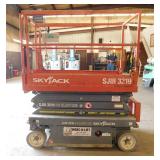 2013 SkyJack SJIII3219 Scissor Lift 2013 SkyJack SJIII3219 Scissor Lift