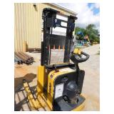 Yale Walkie Stacker - For Parts or Repair Yale Walkie Stacker - For Parts or Repair