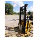Yale Walkie Stacker - For Parts or Repair Yale Walkie Stacker - For Parts or Repair