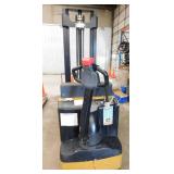 2015 Big Joe CB-22-128 Counterbalance Stacker - For Repair 2015 Big Joe CB-22-128 Counterbalance Stacker - For Repair