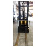 2015 Big Joe CB-22-128 Counterbalance Stacker - For Repair 2015 Big Joe CB-22-128 Counterbalance Stacker - For Repair