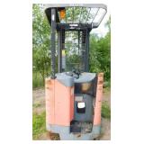 Toyota 7BRU18 Standup Reach Electric Forklift - For Parts or Repair Toyota 7BRU18 Standup Reach Electric Forklift - For Parts or Repair