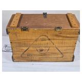 Bell & Gossett Company, Chicago, Illinois Vintage Wooden Box with Hinged Lid Bell & Gossett Company, Chicago, Illinois Vintage Wooden Box with Hinged Lid