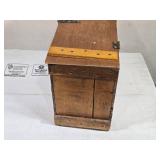 Bell & Gossett Company, Chicago, Illinois Vintage Wooden Box with Hinged Lid Bell & Gossett Company, Chicago, Illinois Vintage Wooden Box with Hinged Lid