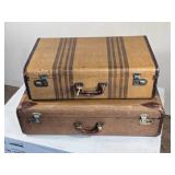 Lot of 2 Vintage Suitcases Lot of 2 Vintage Suitcases