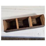 California Fruit Growers Exchange Vintage Wooden Oranges Box apprx. 16" Long California Fruit Growers Exchange Vintage Wooden Oranges Box apprx. 16" Long