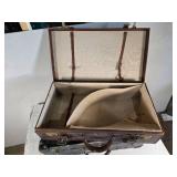 Lot of 2 Vintage Suitcases Lot of 2 Vintage Suitcases