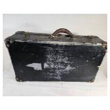 Lot of 2 Vintage Suitcases Lot of 2 Vintage Suitcases