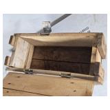 Vintage Wooden Crate with Hinged Lid for storing 300 delay plungers with a .05 second delay Vintage Wooden Crate with Hinged Lid for storing 300 delay plungers with a .05 second delay