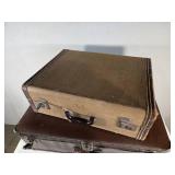 Lot of Three Vintage Suitcases Lot of Three Vintage Suitcases