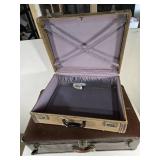 Lot of Three Vintage Suitcases Lot of Three Vintage Suitcases