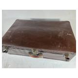 Lot of Three Vintage Suitcases Lot of Three Vintage Suitcases