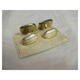 Vintage Cufflinks Set with Mother of Pearl and Gold Tone Finish Vintage Cufflinks Set with Mother of Pearl and Gold Tone Finish