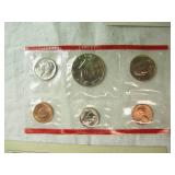 United States Mint 1990 Uncirculated Coin Set with D and P Mint Marks United States Mint 1990 Uncirculated Coin Set with D and P Mint Marks