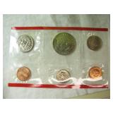 United States Mint 1990 Uncirculated Coin Set with D and P Mint Marks United States Mint 1990 Uncirculated Coin Set with D and P Mint Marks