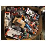 Gaylord of Assorted Locks and Handles Various Models and Conditions  Customer Returns See Pictures Gaylord of Assorted Locks and Handles Various Models and Conditions  Customer Returns See Pictures