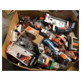 Gaylord of Assorted Locks and Handles Various Models and Conditions  Customer Returns See Pictures Gaylord of Assorted Locks and Handles Various Models and Conditions  Customer Returns See Pictures