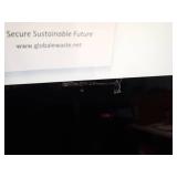 Apple iMac15,1 A1419 MF885LL/A AIO PC // INTEL CORE I5-4590 3.3 Ghz // 16GB DDR3 SDRAM // 1TB HD // Includes IOS and power cable // cracked glass in screen