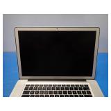 Apple MacBookPro 9,1 A1286 // INTEL CORE I7-3615QM 1.2 Ghz // 16GB DDR3 RAM // 250GB HD // 15.4" screen with 1680 x 1050 Resolution // Includes IOS and power adapter