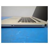 Apple MacBookPro 9,1 A1286 // INTEL CORE I7-3615QM 1.2 Ghz // 16GB DDR3 RAM // 250GB HD // 15.4" screen with 1680 x 1050 Resolution // Includes IOS and power adapter