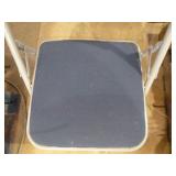 28 Folding Chairs