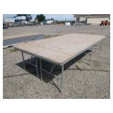 5 Risers/Tables