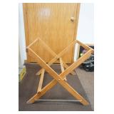 Table Stand 25"x 27"x 24"