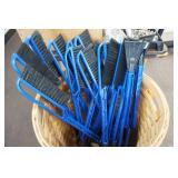 Display Basket & Snow Scraper Brushes