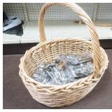 Basket w/US 100ct GO ARMY Lanyards