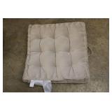 Medium pet bed new...