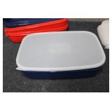 Crofton tupperware with lids approx...