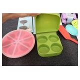 Miscellaneous kitchen/baking suppli...