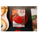 Kitchen gadgets egg rings, burger p...