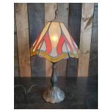 Gorgeous Vintage Stained Glass Desk Lamp  Vibrant Color Solid Condition