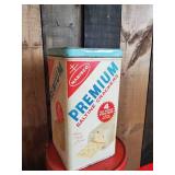 Vintage Kitchen Tin Lot of Various Flavors and Sizes
