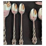 Oneida Chandelier Stainless Steel Flatware Set