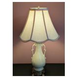 Vintage Cream Table Lamp