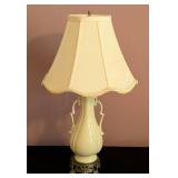 Vintage Cream Table Lamp