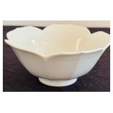 Vintage White Porcelain Lotis Flower Bowls and Spoon Set