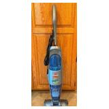 Handy BISSELL Flip-It Hard Floor Cleaner