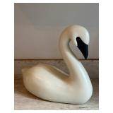Pretty Swan Decorative Figurine