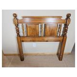 Traditional Cannon Ball Twin Berd Set pair