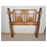 Traditional Cannon Ball Twin Berd Set pair