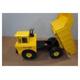 Vintage Tonka Mighty Dump Truck Vintage Tonka Mighty Dump Truck