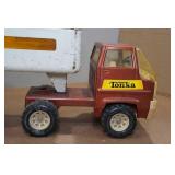 Vintage Tonka Fifth Wheeler and Truck Vintage Tonka Fifth Wheeler and Truck