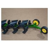 Ertl John Deere Six Bottom Plow Ertl John Deere Six Bottom Plow