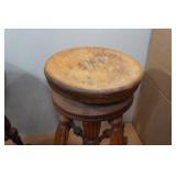 *2* Vintage Claw & Ball Foot Stools *2* Vintage Claw & Ball Foot Stools