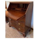 Jasper Cabinet Company Petite Oak Secretary Desk with Key Jasper Cabinet Company Petite Oak Secretary Desk with Key