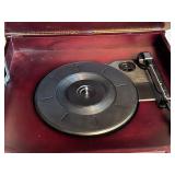 Vintage-Style Wood Turntable Stereo System with Radio and CD Player Vintage-Style Wood Turntable Stereo System with Radio and CD Player